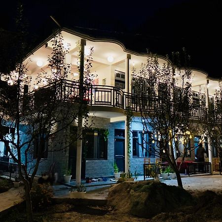Rare House Hotel Kalgha Kültér fotó