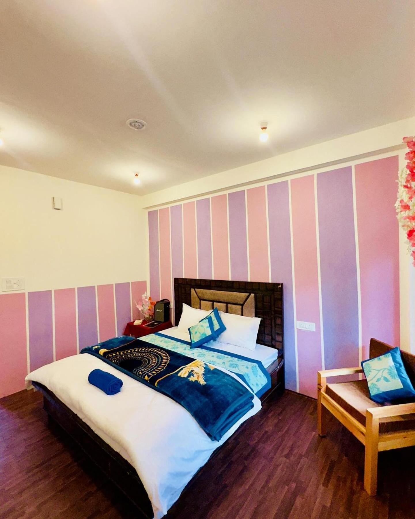 Rare House Hotel Kalgha Kültér fotó